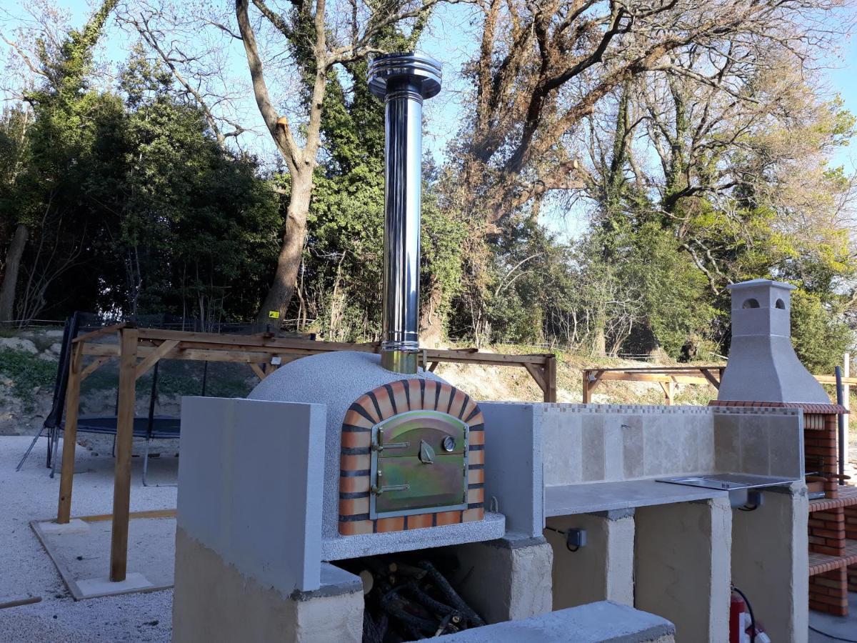 Gite De Leonie Moulin De Tartay En Avignon Bagian luar foto
